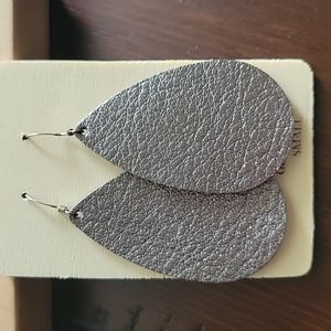 Nickel and Suede small leather earrings